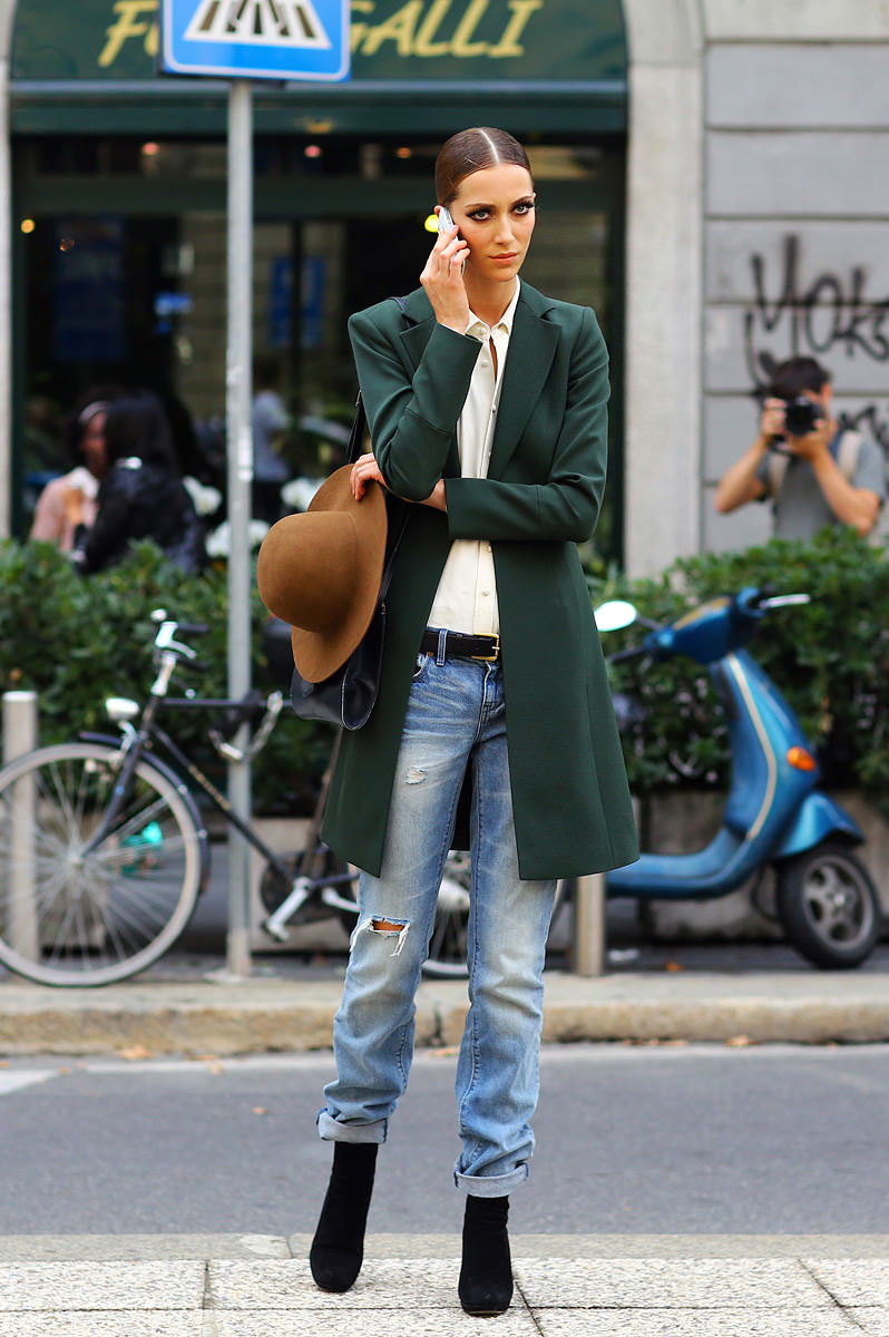 models-off-duty-street-style-milan-fashion-week-spring-summer-2013-boyfriend-jeans-coat-hat3